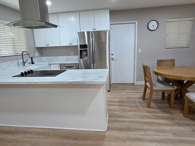 2012 Crandall Dr — Photo 5