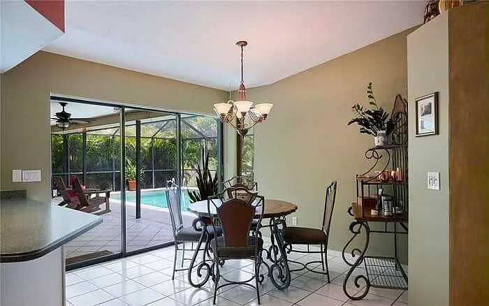 17139 Knight Dr — Photo 9