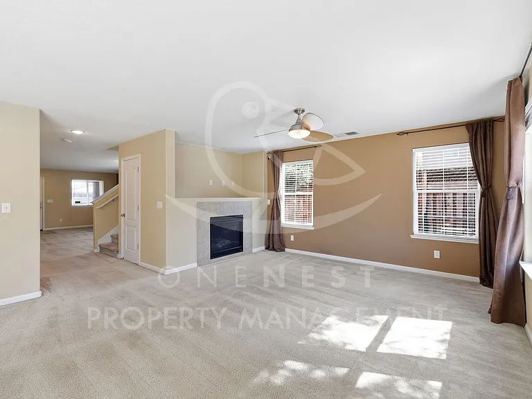 2708 Woodfield Way — Photo 9