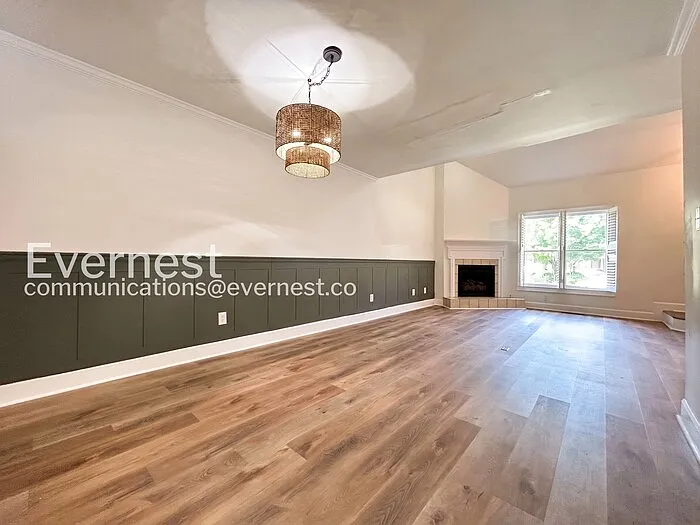 3 bed, 2.5 bath, 1652 sqft, $2,445 — Photo 4
