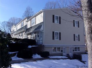 113 Union St APT 3B, Deep River, CT 06417