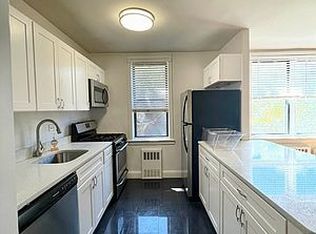 142-07 Hoover Ave #217, Jamaica, NY 11435