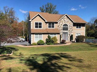 137 Mexico Rd, Oley, PA 19547