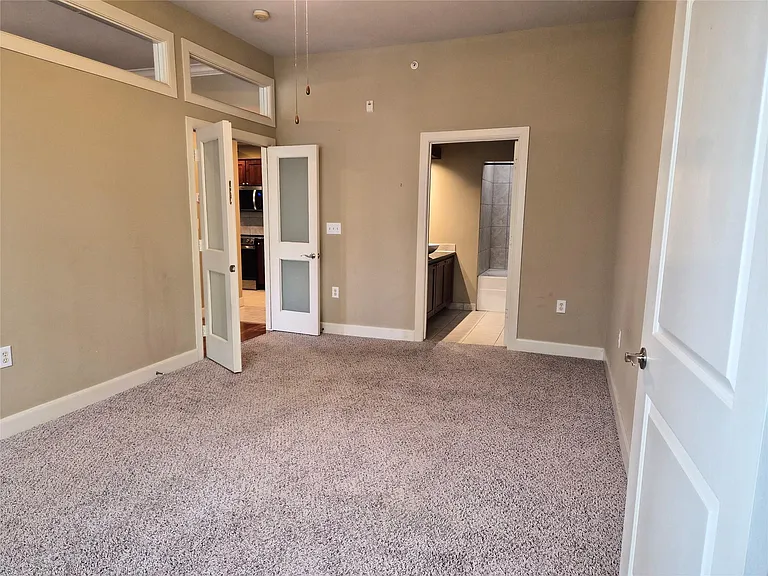 1010 Rosine St #23 — Photo 17