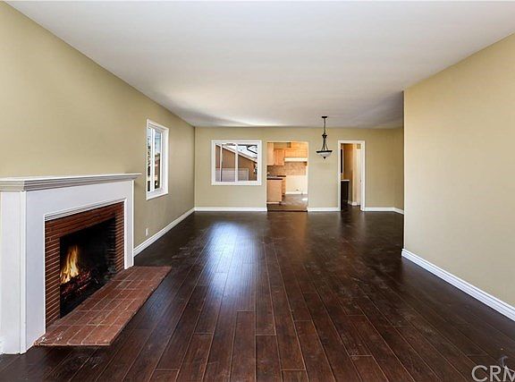 5th image of 610 E La Deney Dr