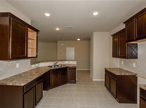 5th image of 5748 Maui Dr