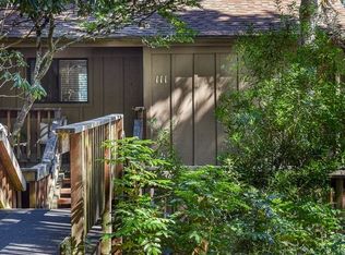 111 Treehill Loop, Eugene, OR 97405