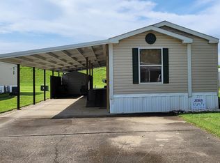 213 Sam St, Olney, IL 62450