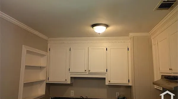 2457 Brevard Dr — Photo 4
