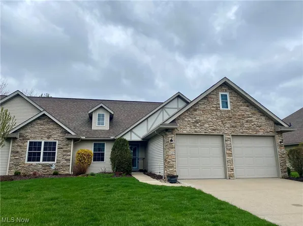 1129 Fox Run, Grafton, OH 44044
