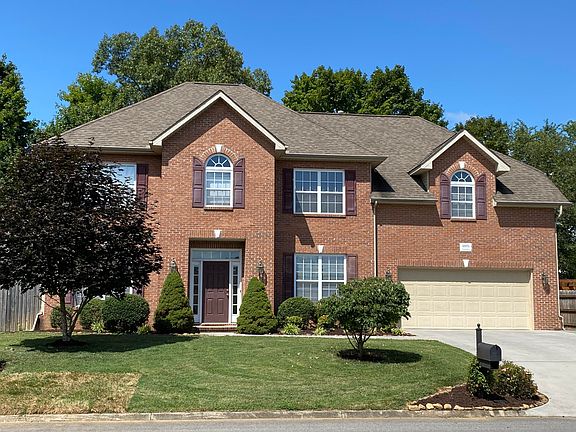 2nd image of 6905 Wyndham Pointe Ln