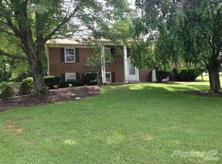 24 Monacan Ct, Lexington, VA 24450