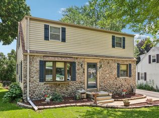 980 Adelmann Ave, Brookfield, WI 53045