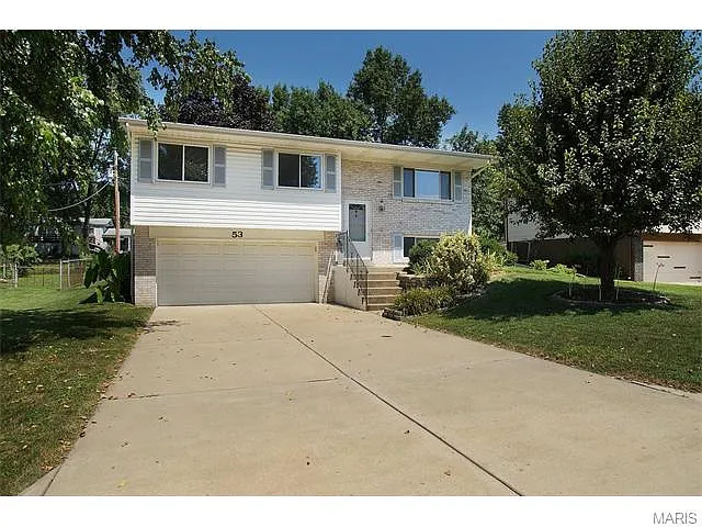 53 Evergreen Ct photo 1
