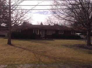 1839 Oakwood Rd, Northbrook, IL 60062