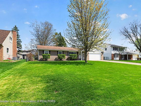 2nd image of 411 Green Meadows Dr