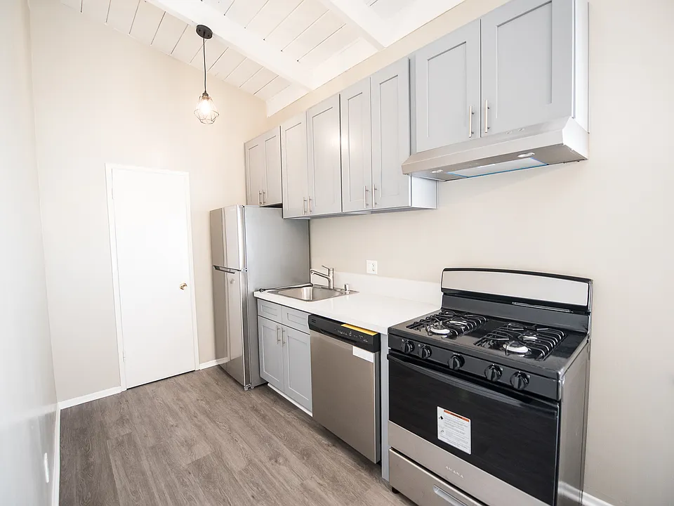 450 Live Oak