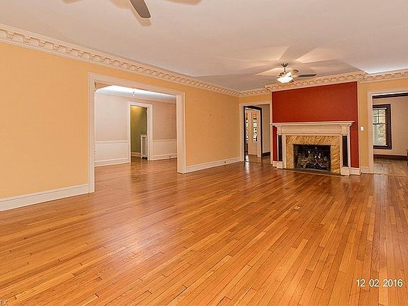 5th image of 2821 Fairmount Blvd