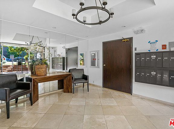 4th image of 2276 S Beverly Glen Blvd Unit 101