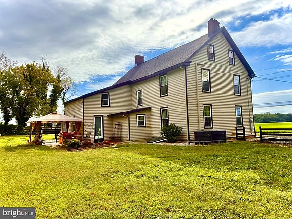 3rd image of 1677 Burlington Jacksonville Rd