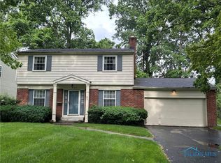 3769 Sylvan Wood Dr, Sylvania, OH 43560