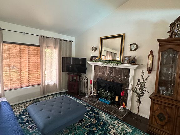 3rd image of 1160 Walpen Dr