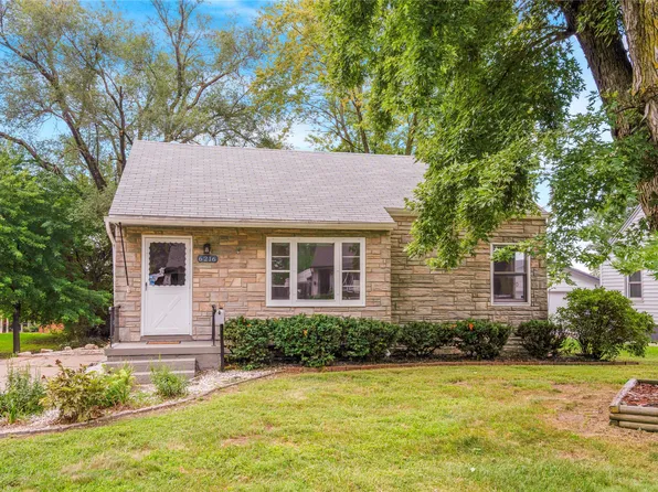 6216 Holcomb Ave, Des Moines, IA 50322