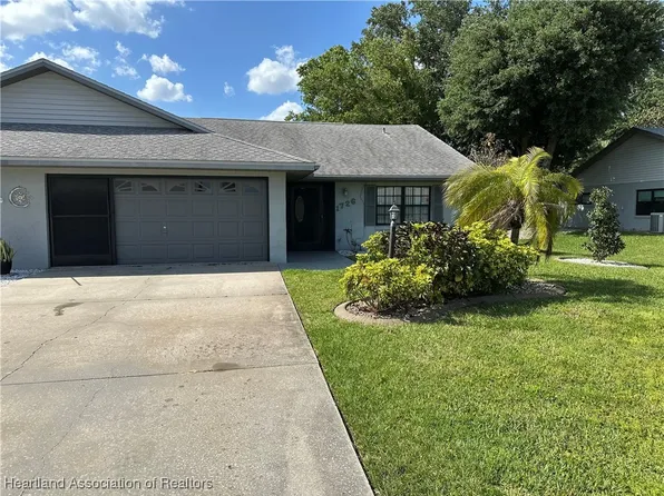 1726 W Orangewood Pl, Avon Park, FL 33825