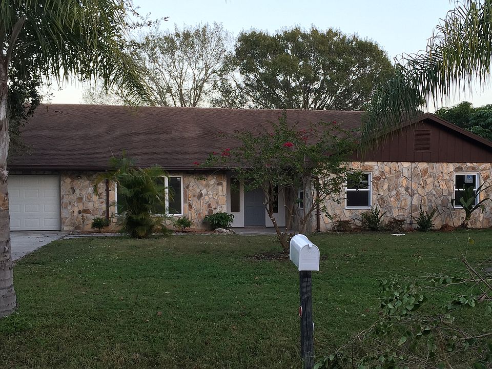 1st image of 5610 Palmetto Dr