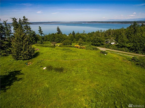 2nd image of 2755 Coastview Ln