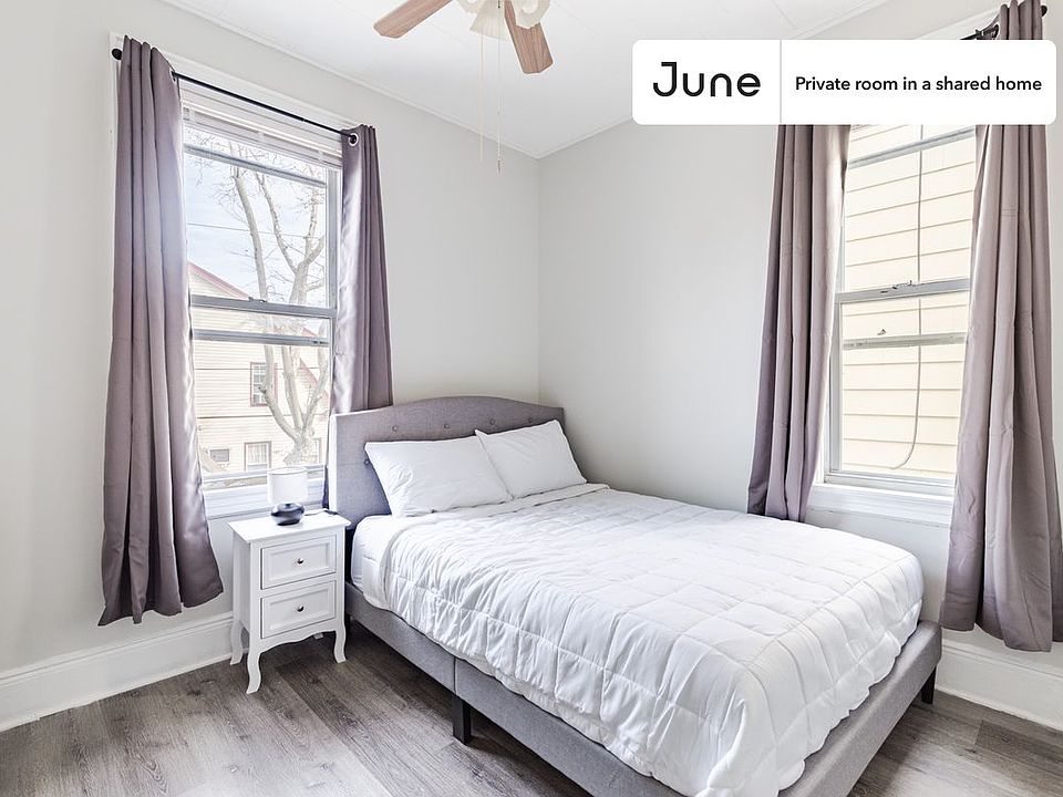 1st image of 217 Lexington Ave #2-A