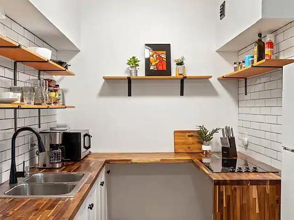 3rd image of 2627 Douglas Ave APT 214