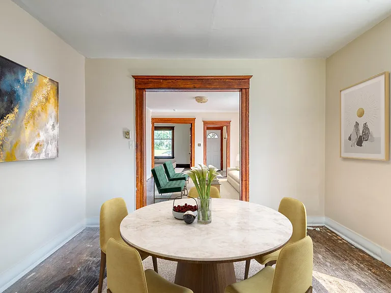 507 N Sycamore St — Photo 3