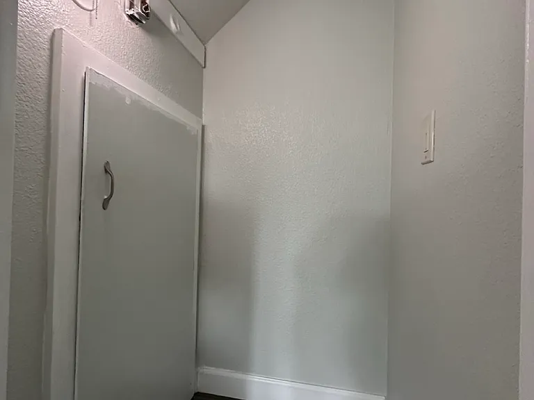 901 Carro Dr #3 — Photo 16