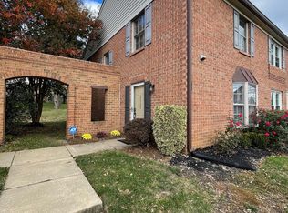 5737 Independence Cir #5737, Alexandria, VA 22312