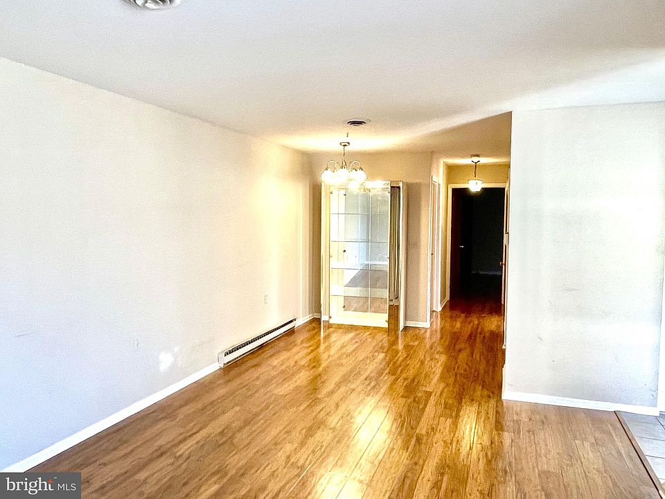 1st image of 5 Dover Walk #5B