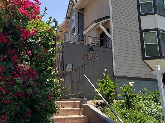 2nd image of 2359 Mira Vista Ave Unit G