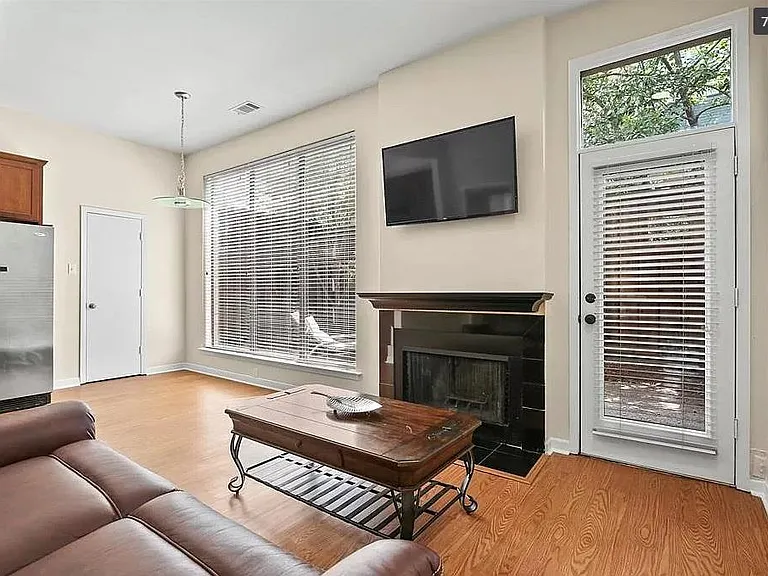 4031 Holland Ave #A — Photo 7