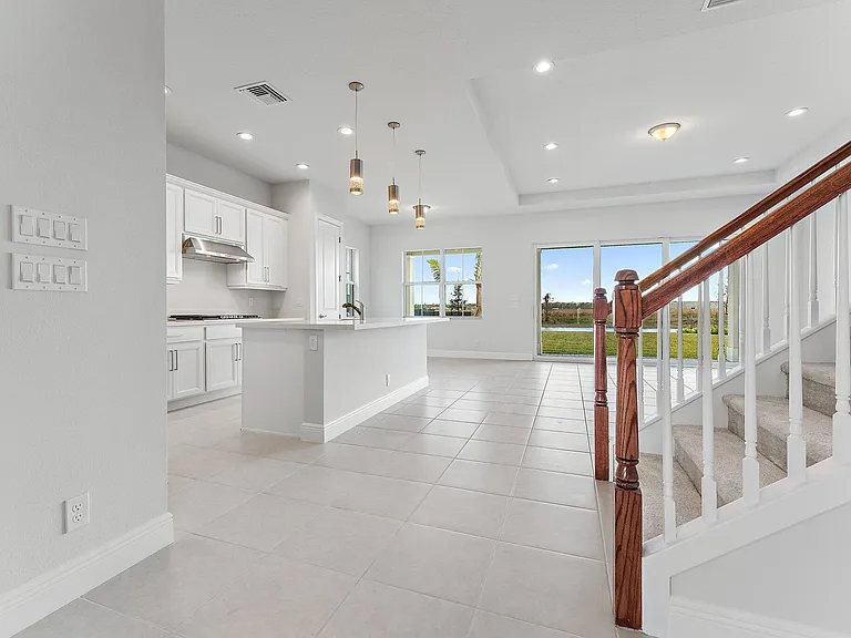 12550 Nautilus Cir — Photo 6