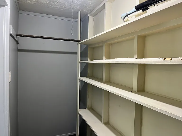 801 Gayler St — Photo 11