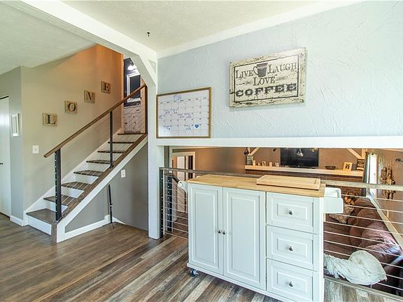 4th image of 7532 Goldenrod Dr