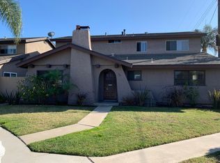 335 Woodland Pl, Costa Mesa, CA 92627