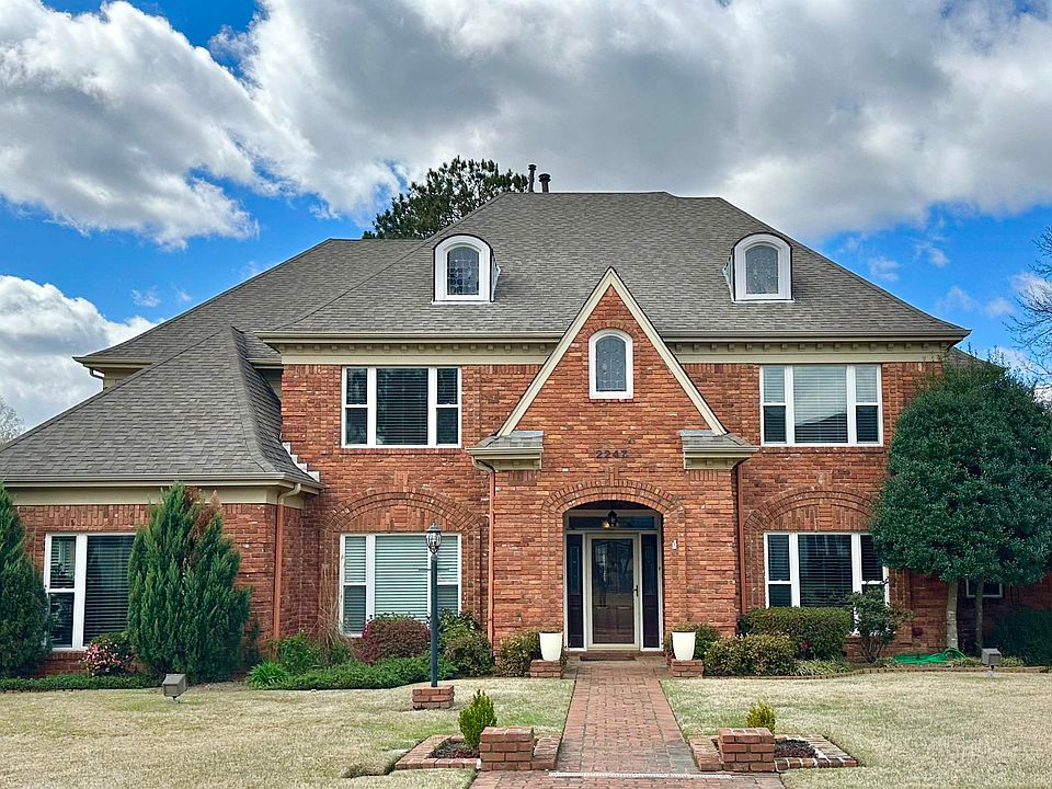 1st image of 2247 Otterburn Ln