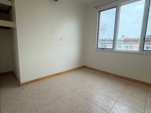 1862 64th St #2R, Brooklyn, NY 11204