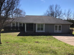 9505 Forest Knoll Dr, Jonesboro, GA 30238
