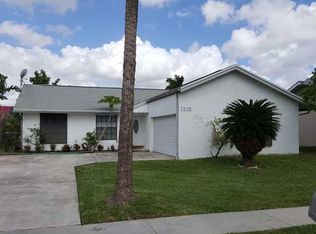 7515 SW 7th Ct, North Lauderdale, FL 33068