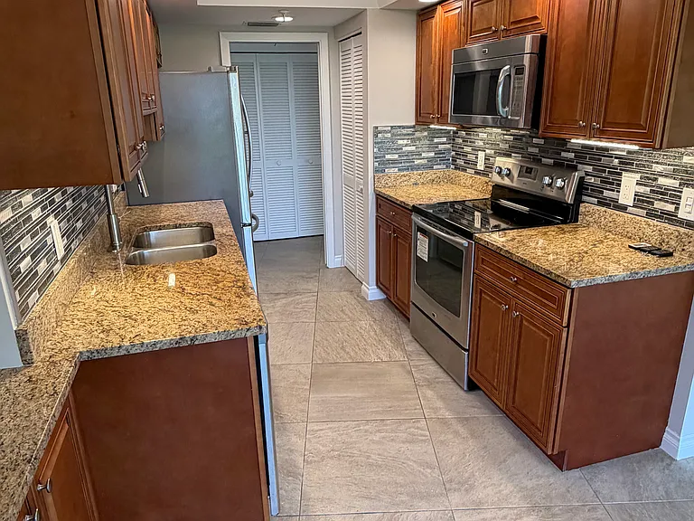 5279 Fountains Dr S #404 — Photo 38