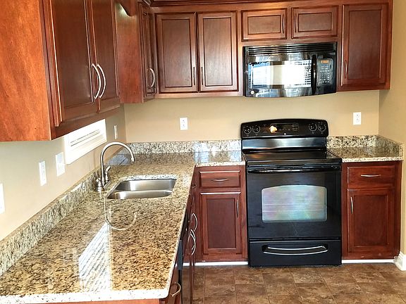 2nd image of 1068 Cindy Jo Ct