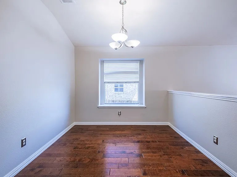 645 Fort Thomas Pl — Photo 11