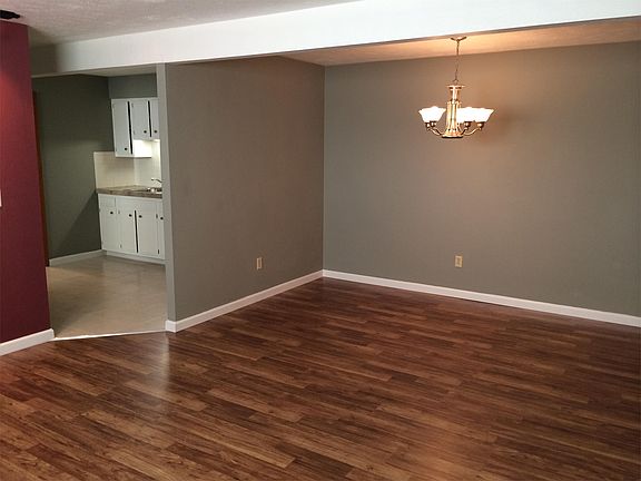 5th image of 235 E Erie Ave APT C4